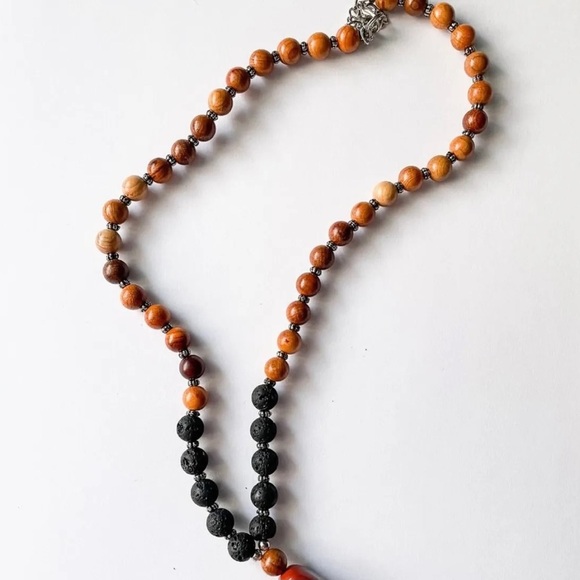 Grounding Giving Necklace - Picture 2 of 4